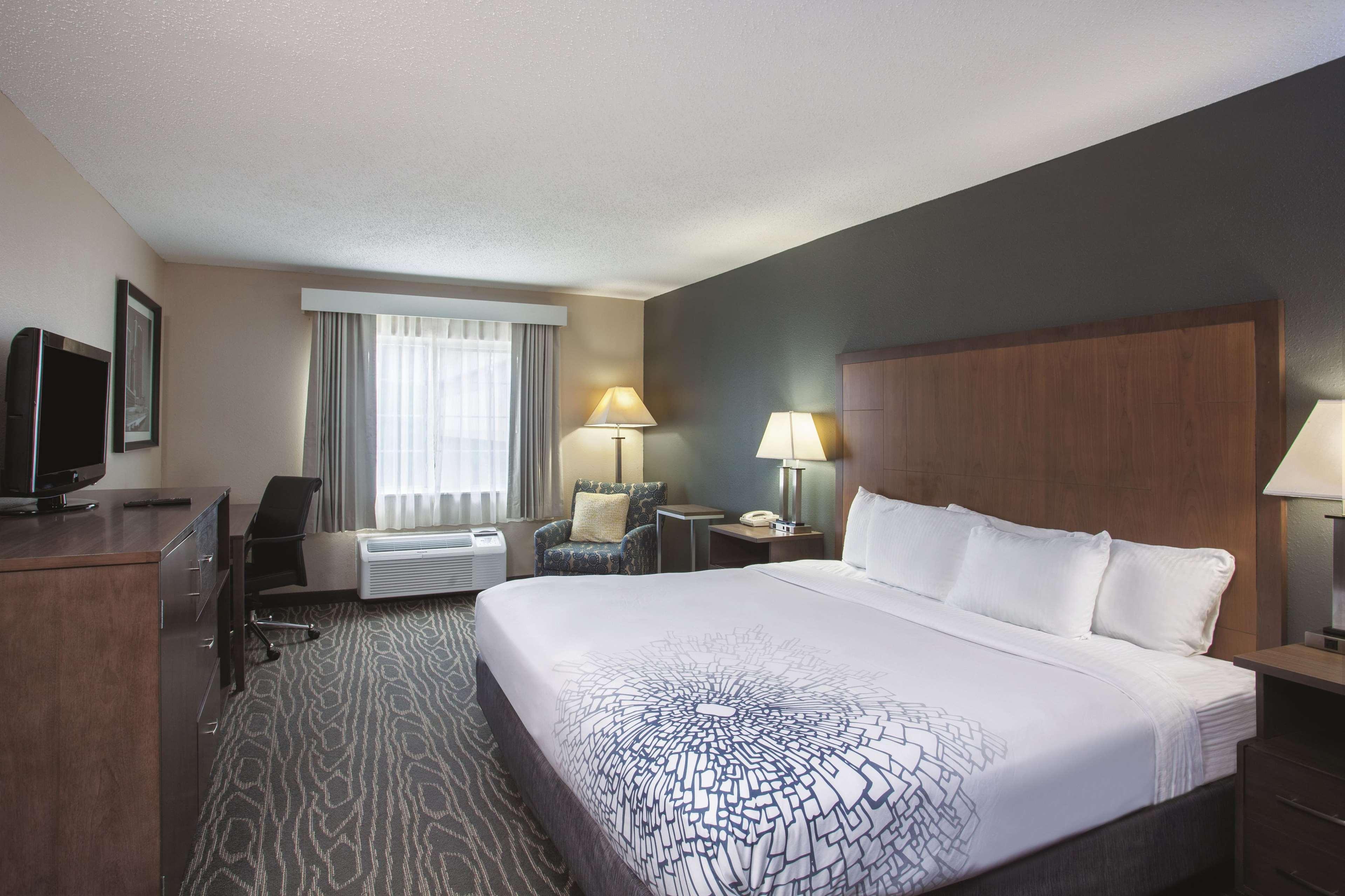 La Quinta Inn By Wyndham Richmond South Chester Εξωτερικό φωτογραφία