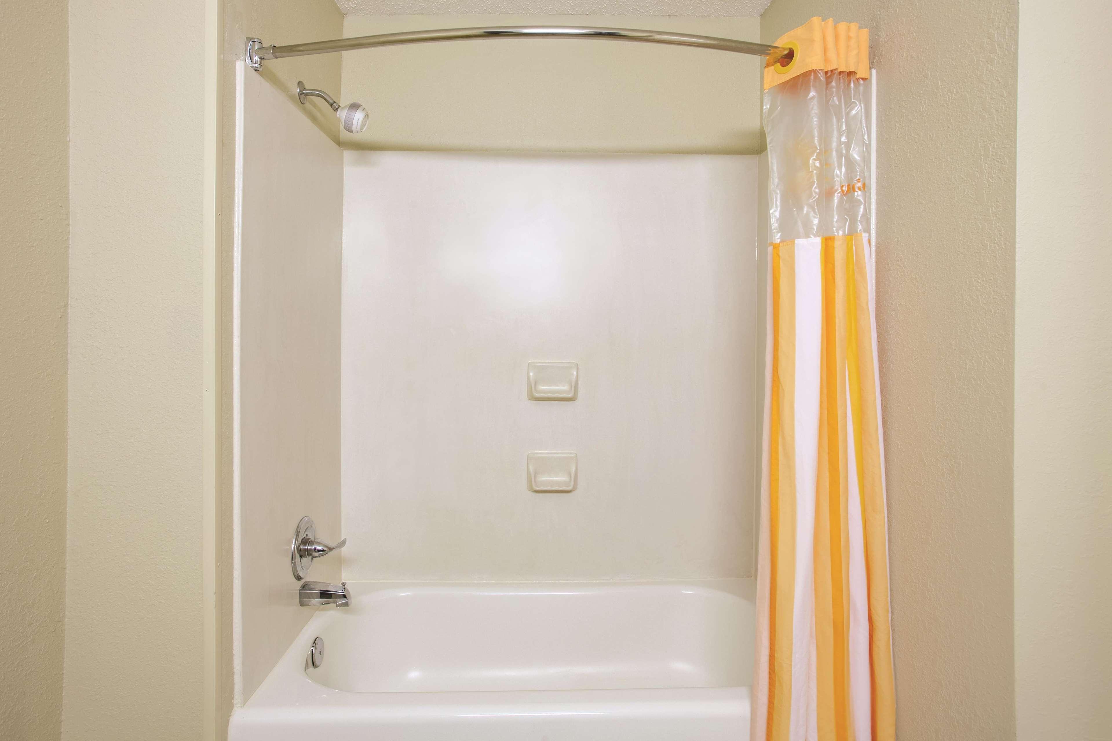 La Quinta Inn By Wyndham Richmond South Chester Εξωτερικό φωτογραφία
